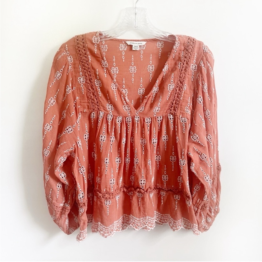 American Eagle blouse dusty red embroidered boho peasant oversized crochet - Picture 2 of 9